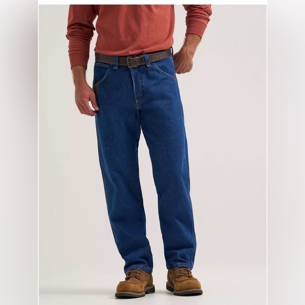 Wrangler Men's Relaxed Fit Blue Jeans - 32x30